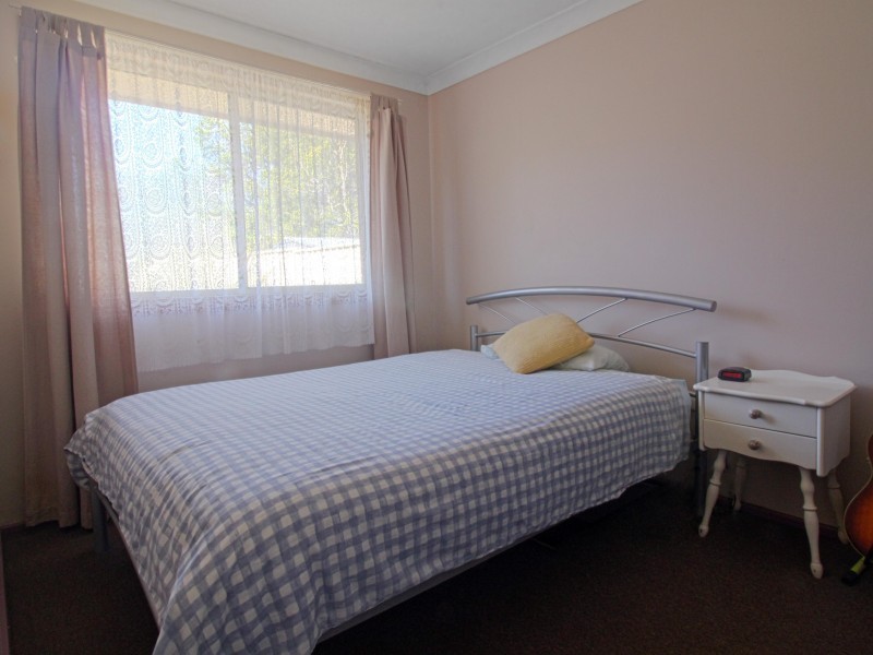 85 Deakin Street, Oak Flats NSW 2529