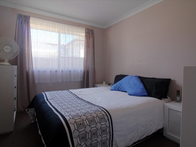 85 Deakin Street, Oak Flats NSW 2529