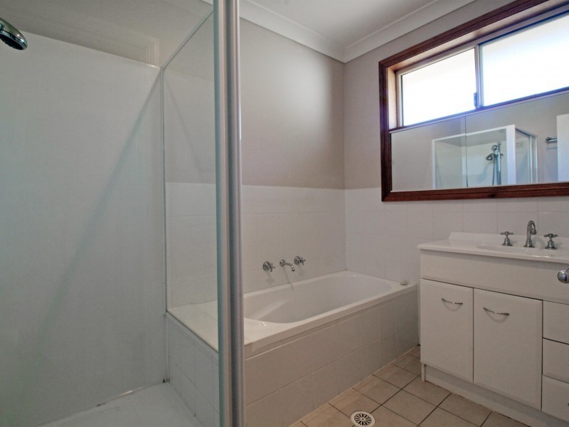 85 Deakin Street, Oak Flats NSW 2529