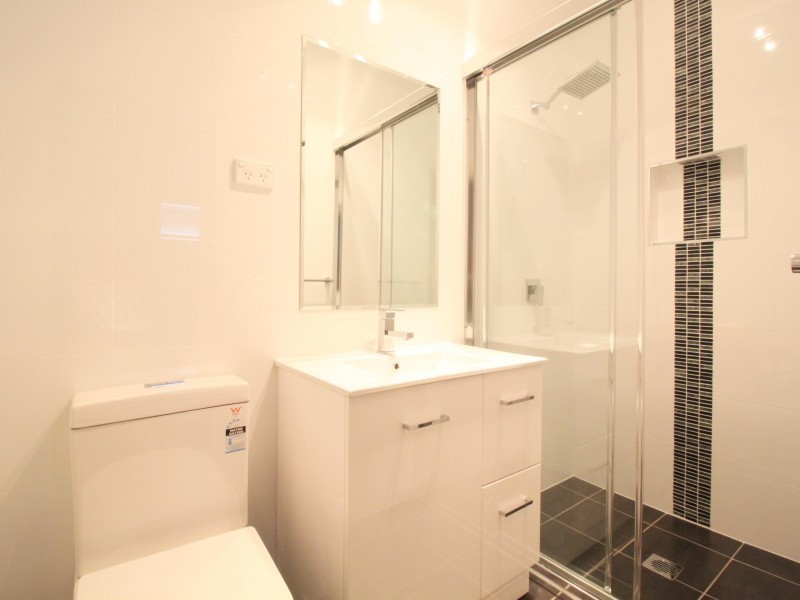 2/33 Kembla Street, Balgownie NSW 2519