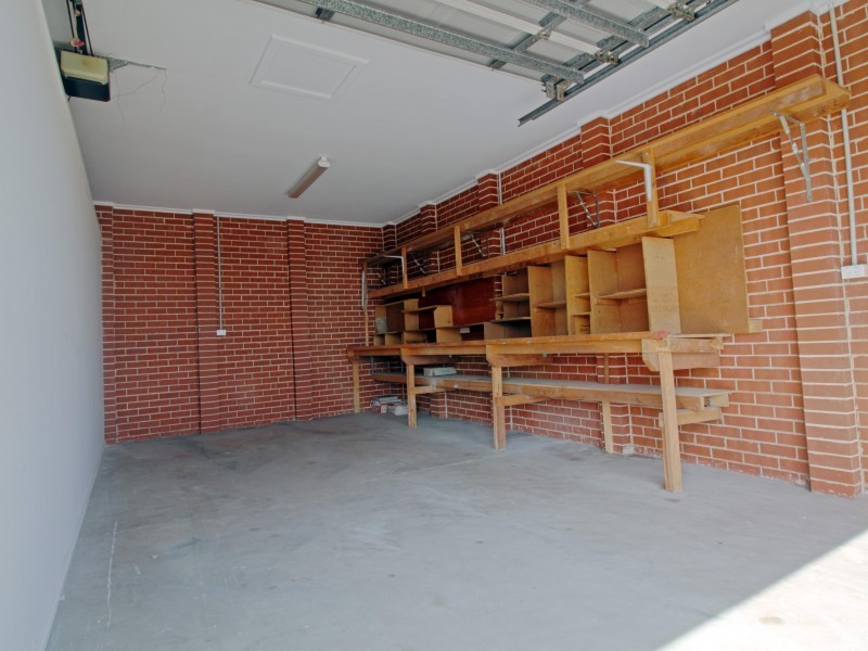 278A Northcliffe Drive, Lake Heights NSW 2502