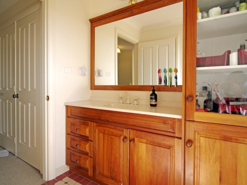 2/1 Platypus Close, Figtree NSW 2525