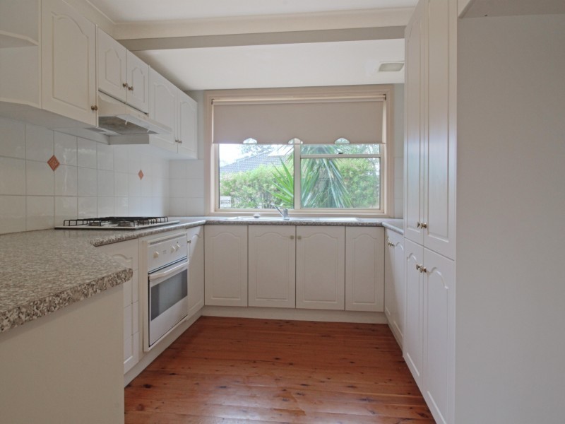 Townhouse 2/12 Woodlawn Avenue, Mangerton NSW 2500