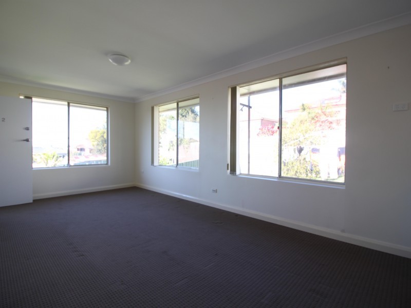 2/23 Beatus Street, Unanderra NSW 2526