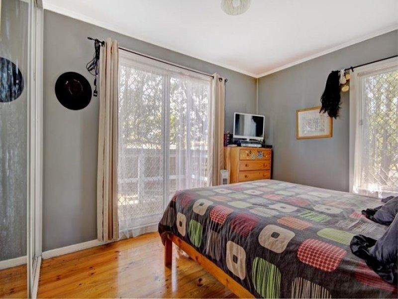 27 Culgoa Crescent, Koonawarra NSW 2530