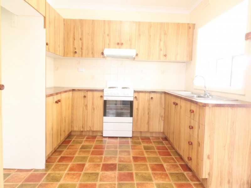 8  George Street, Towradgi NSW 2518