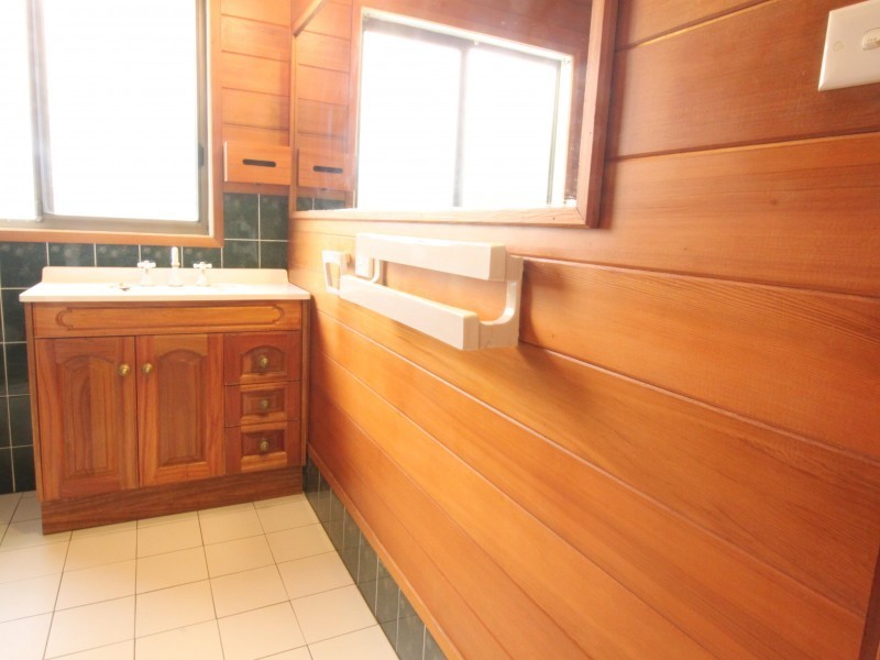 8  George Street, Towradgi NSW 2518