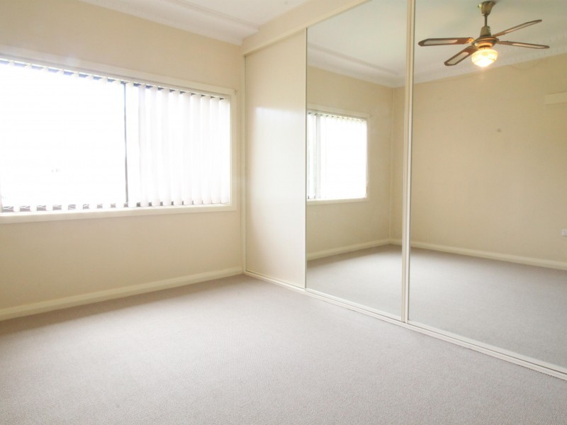 8  George Street, Towradgi NSW 2518