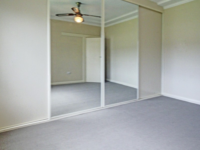 8  George Street, Towradgi NSW 2518