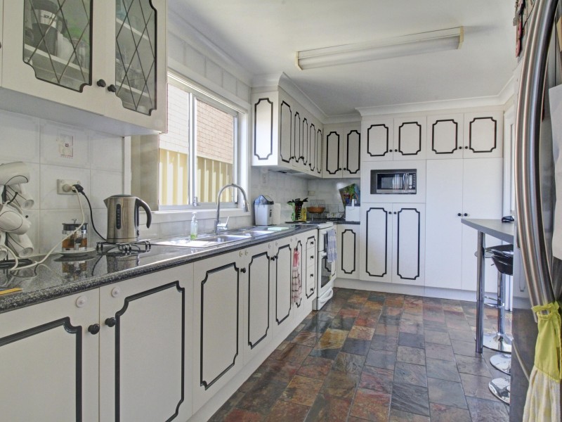 18 Todd Street, Warrawong NSW 2502