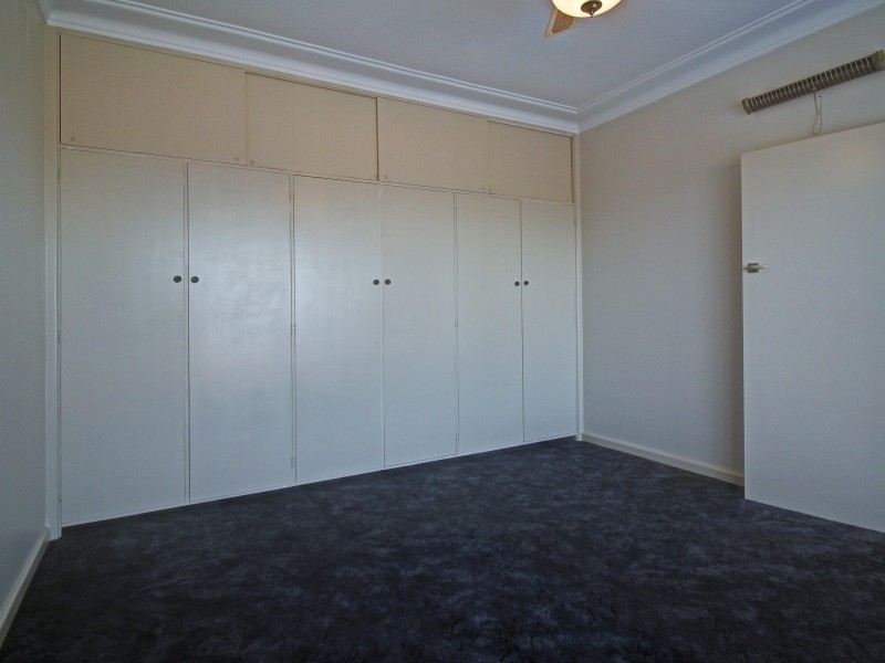 24 Robertson Street, Port Kembla NSW 2505