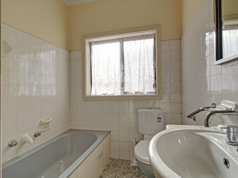 24 Robertson Street, Port Kembla NSW 2505