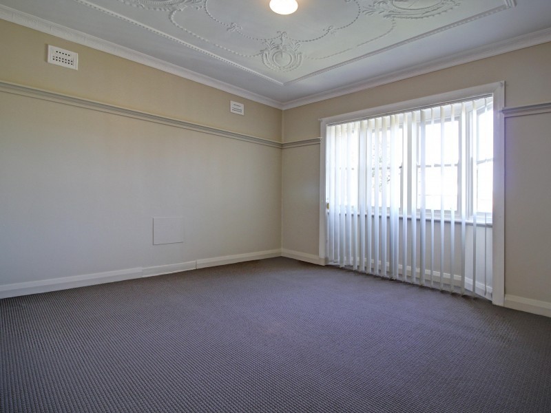 50 Dempster Street, West Wollongong NSW 2500