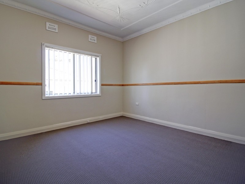 50 Dempster Street, West Wollongong NSW 2500