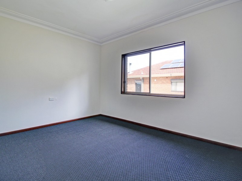 15 Fairfax Road, Warrawong NSW 2502