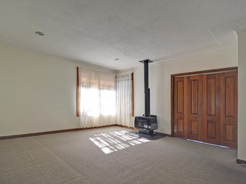 35 Tresnan Street, Unanderra NSW 2526