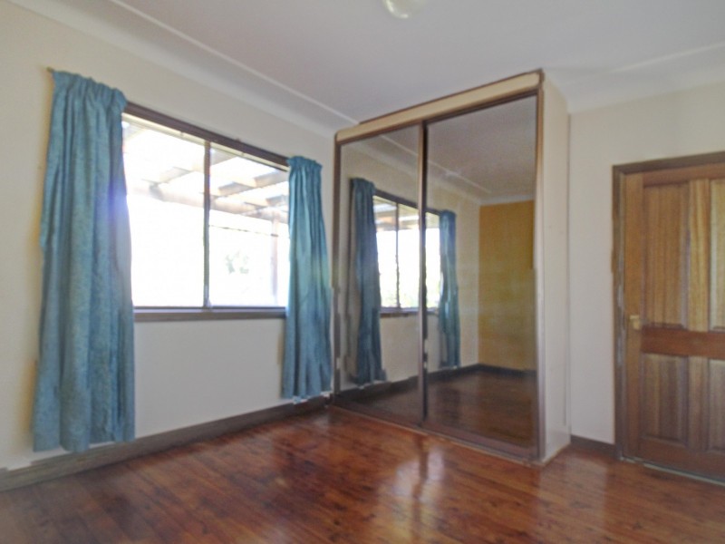 35 Tresnan Street, Unanderra NSW 2526