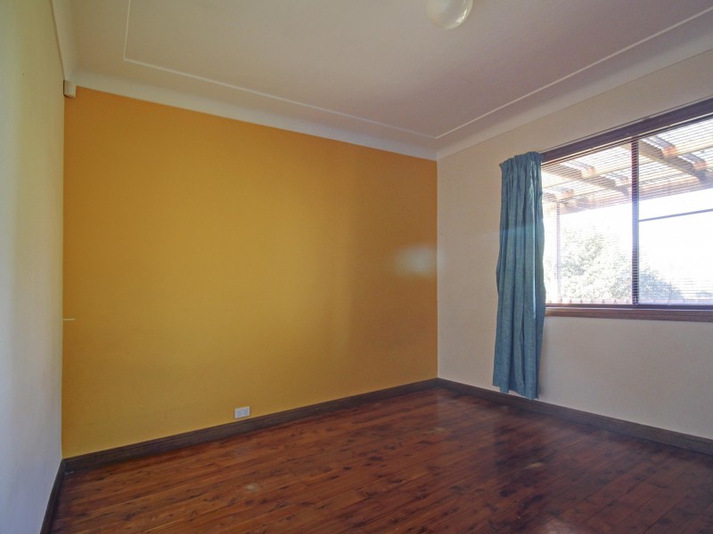 35 Tresnan Street, Unanderra NSW 2526