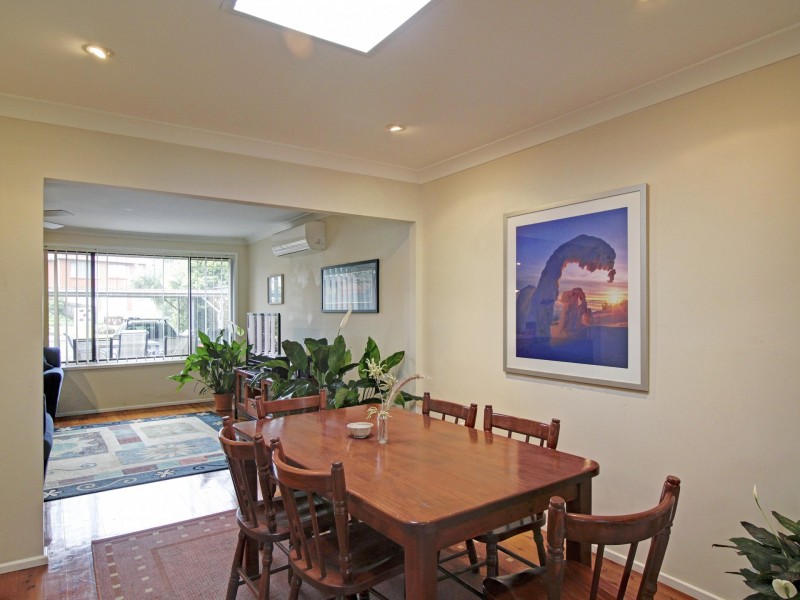 5 Buckle Crescent, West Wollongong NSW 2500