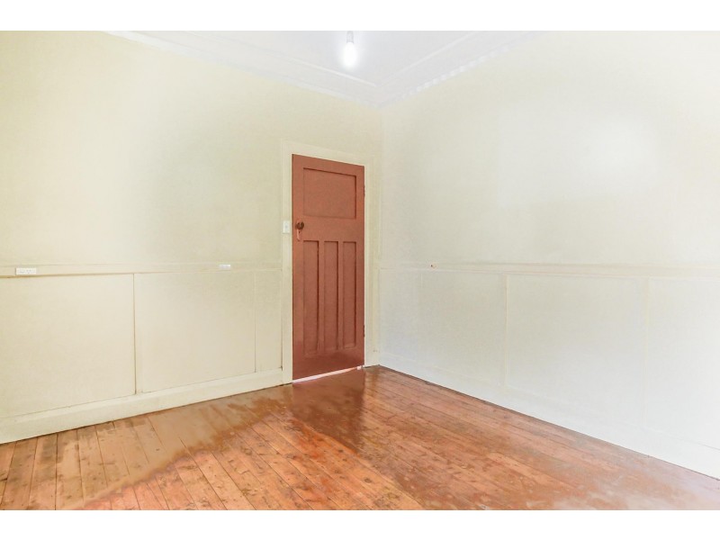 12  Malcolm Avenue, Cringila NSW 2502