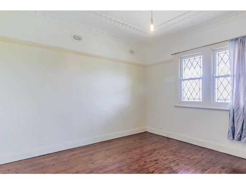 12  Malcolm Avenue, Cringila NSW 2502