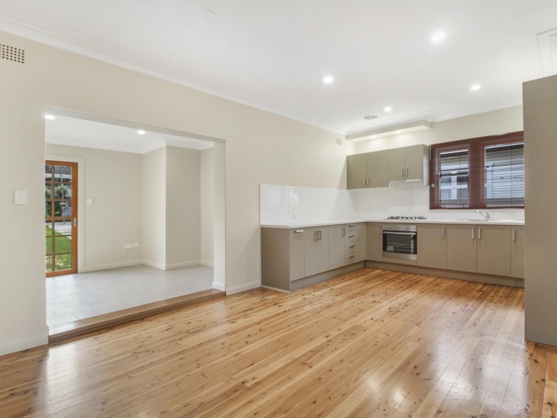 12 Robsons Road, Keiraville NSW 2500