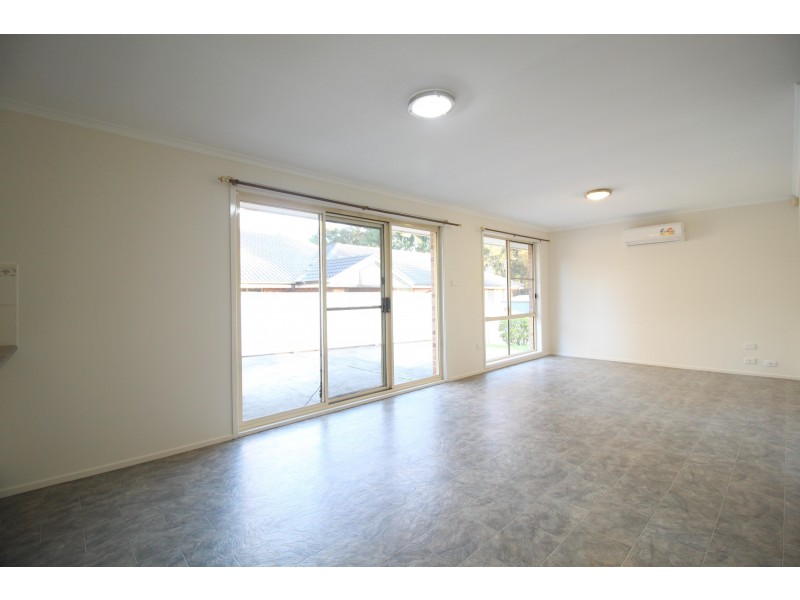 181 Gladstone Avenue, Mount Saint Thomas NSW 2500