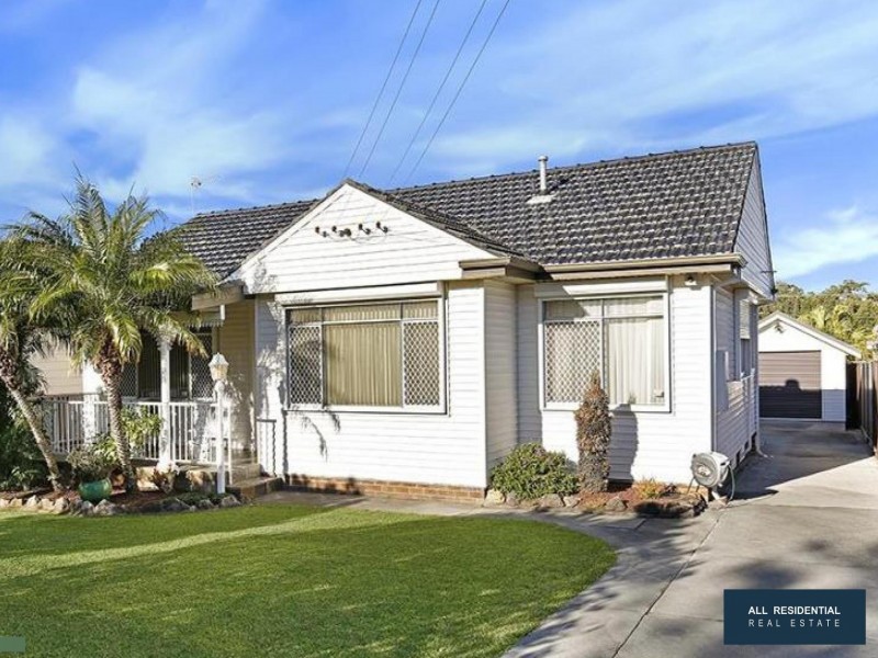 13 Sunlea Street, Dapto NSW 2530