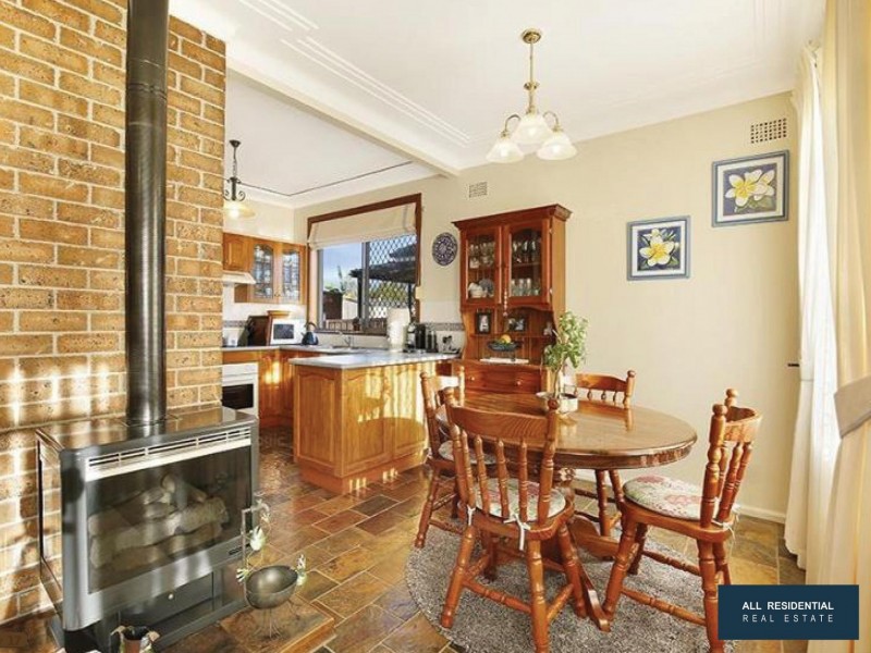 13 Sunlea Street, Dapto NSW 2530