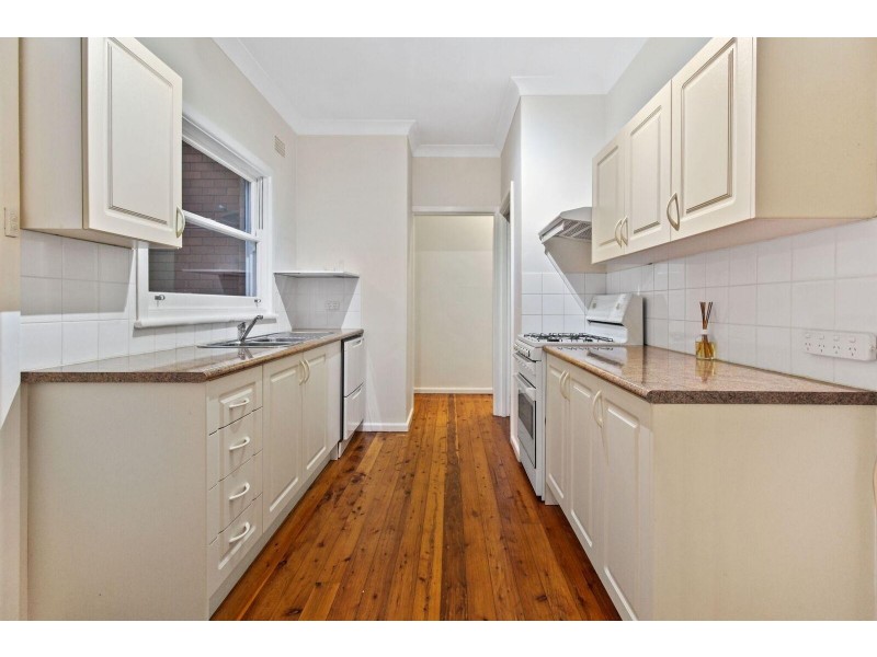 10 Andrew Avenue, Keiraville NSW 2500