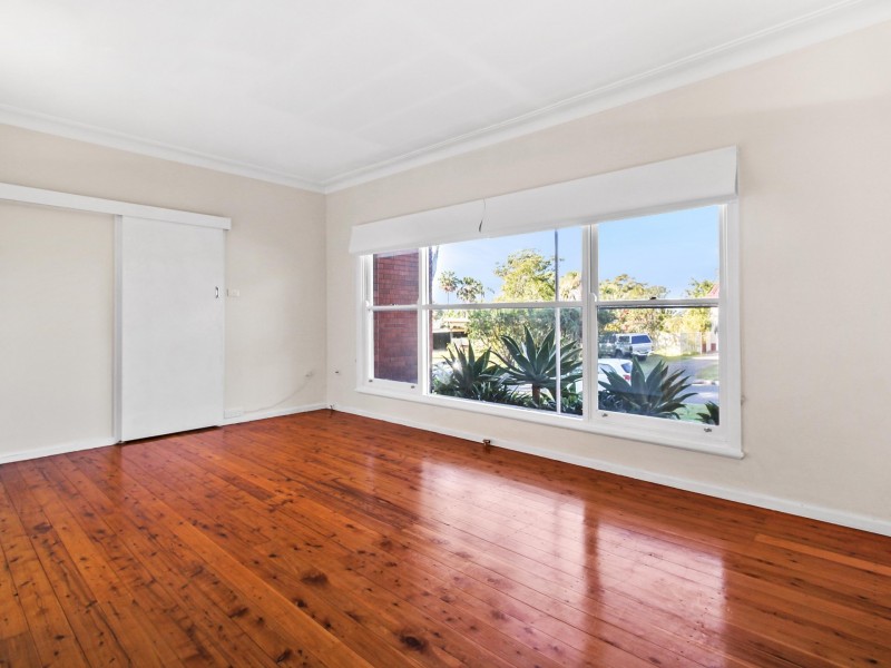 10 Andrew Avenue, Keiraville NSW 2500