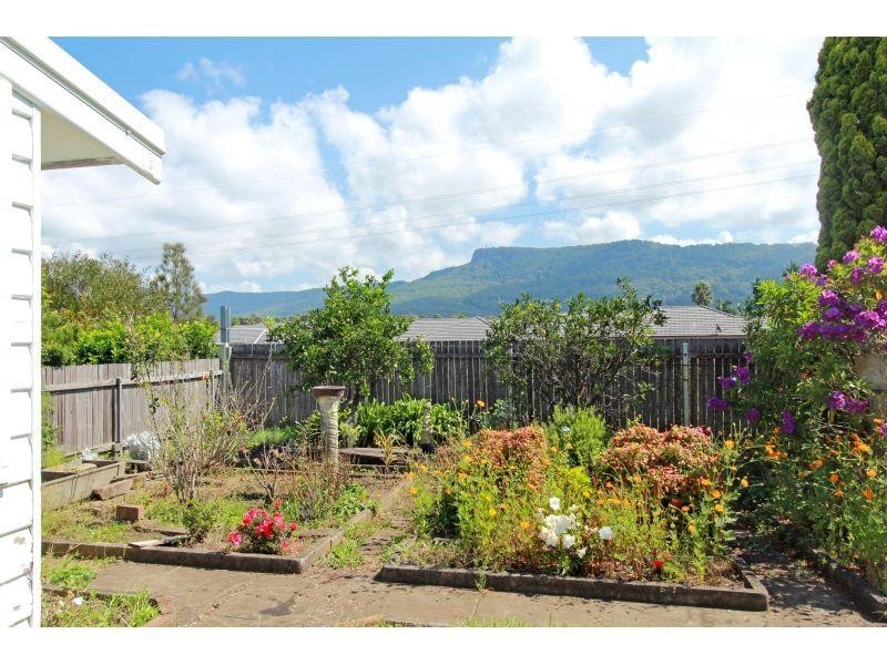 2 Park Road, Bellambi NSW 2518