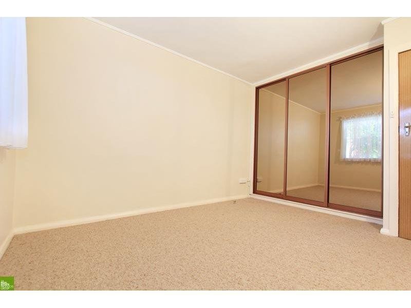 6 St Johns Avenue, Mangerton NSW 2500