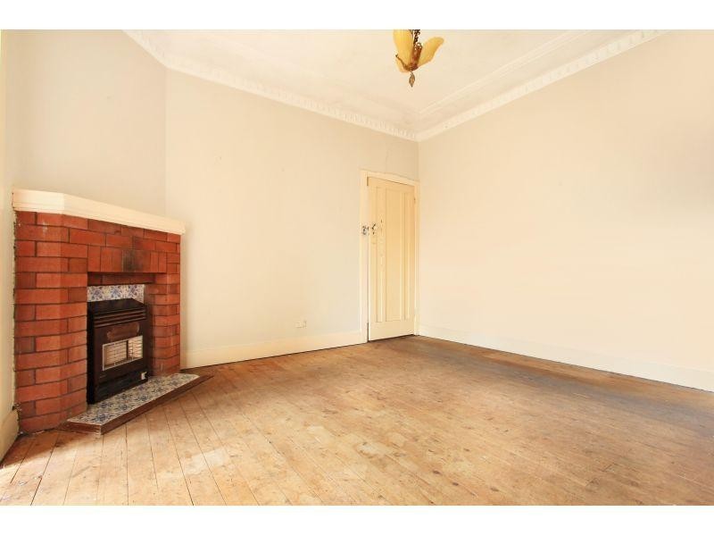 25 Dempster Street, West Wollongong NSW 2500