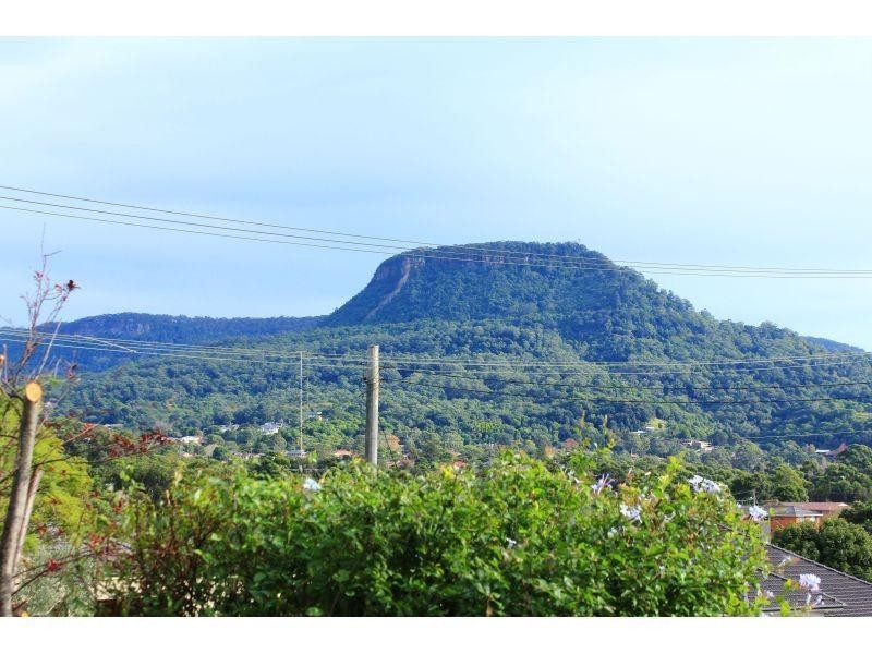 25 Dempster Street, West Wollongong NSW 2500