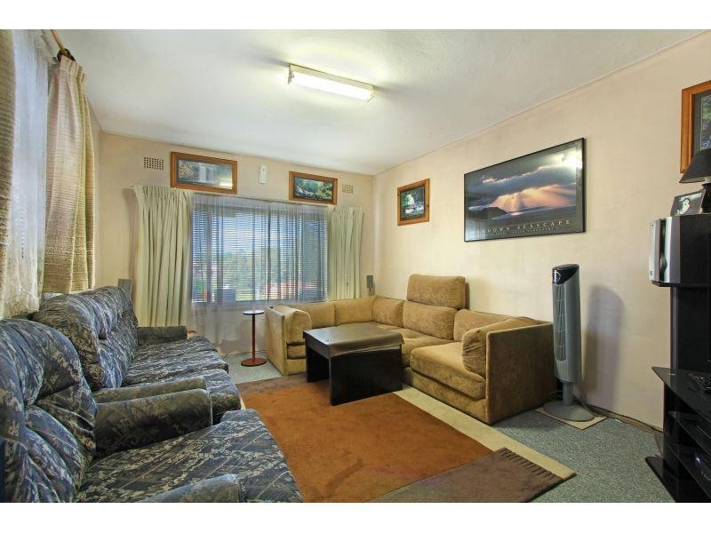 66 Denise Street, Lake Heights NSW 2502