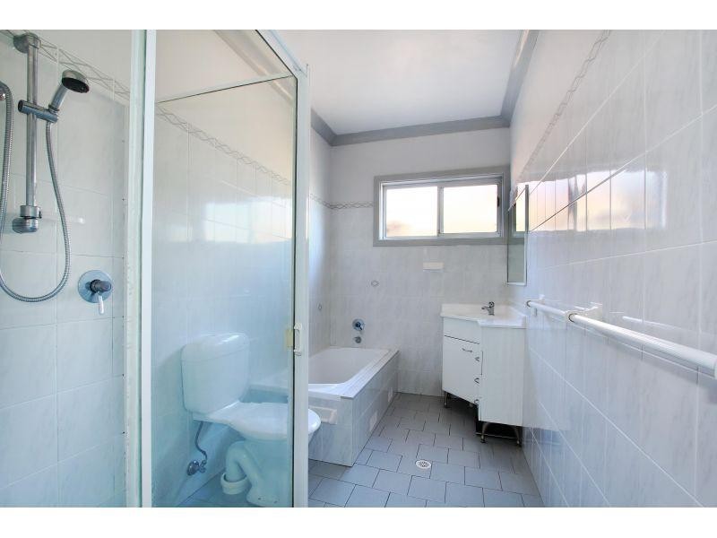 25 Robsons Road, Keiraville NSW 2500