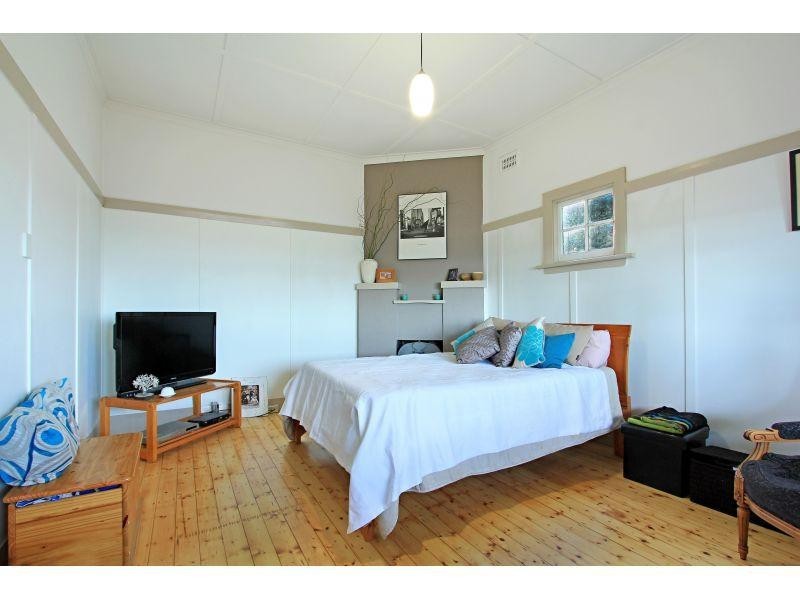 60 Gladstone Avenue, Wollongong NSW 2500