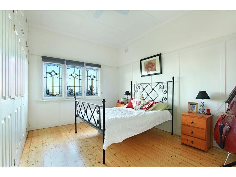 60 Gladstone Avenue, Wollongong NSW 2500