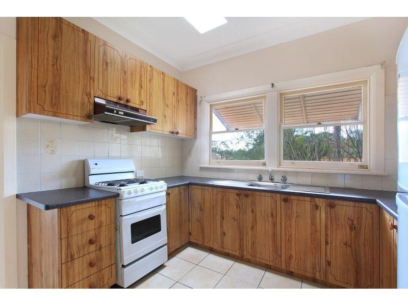 2 Toorak Avenue, Mangerton NSW 2500