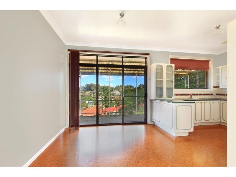 3 Robwald Avenue, Coniston NSW 2500