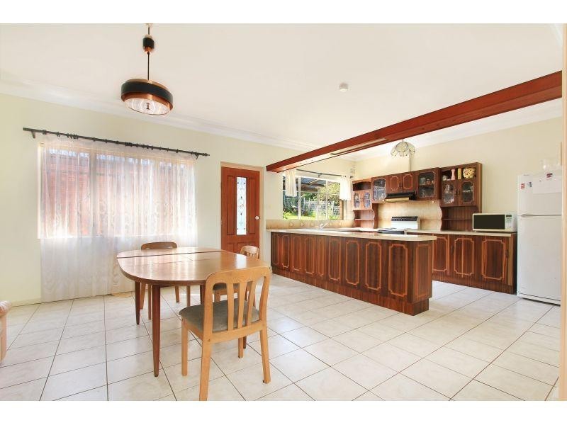 12 Sheppard Street, West Wollongong NSW 2500