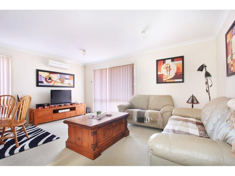 1/10 William Street, Unanderra NSW 2526