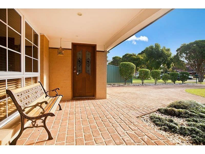 11 Govett Crescent, Figtree NSW 2525