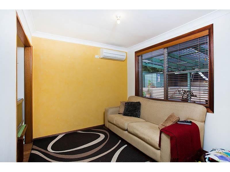 11 Govett Crescent, Figtree NSW 2525
