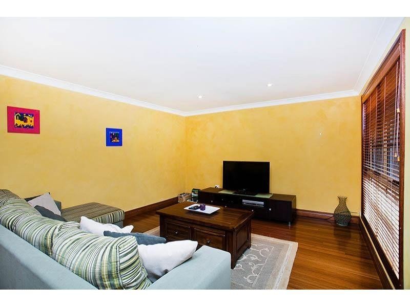 11 Govett Crescent, Figtree NSW 2525