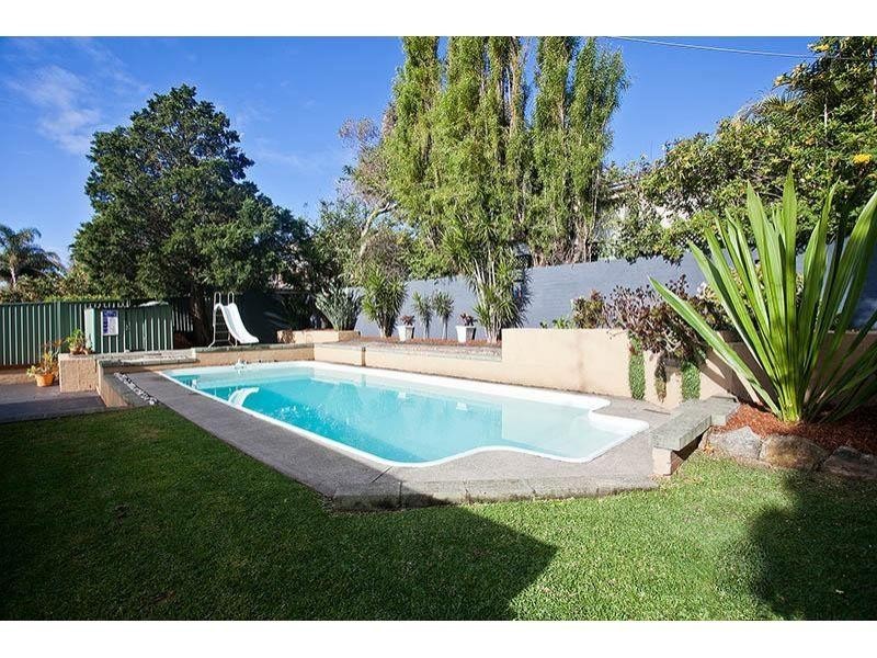 11 Govett Crescent, Figtree NSW 2525