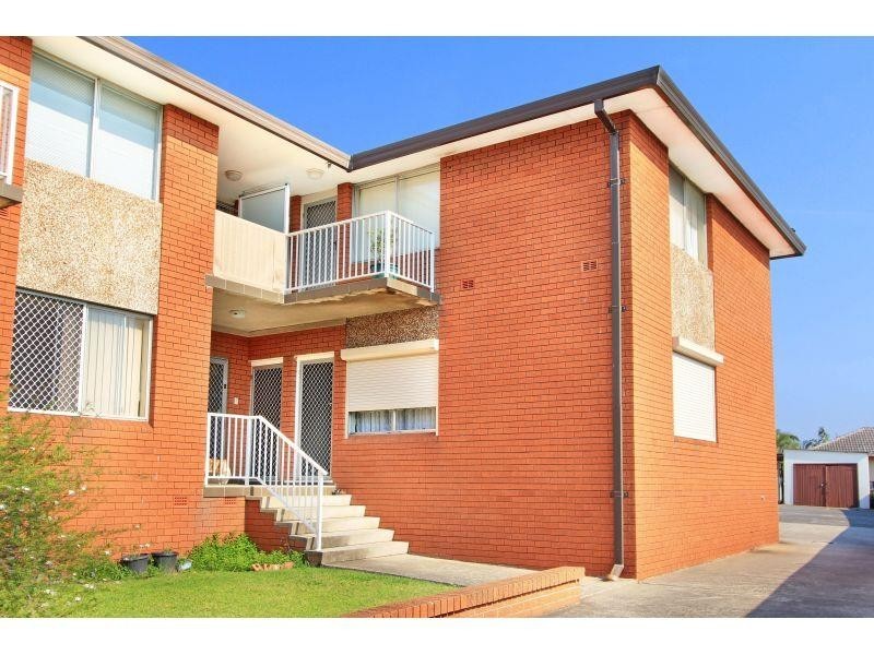 10/32 Hoskins Avenue, Warrawong NSW 2502