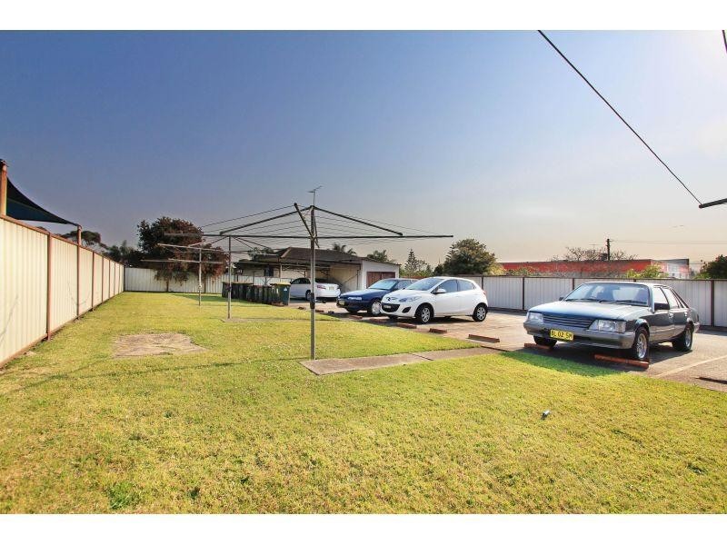 10/32 Hoskins Avenue, Warrawong NSW 2502