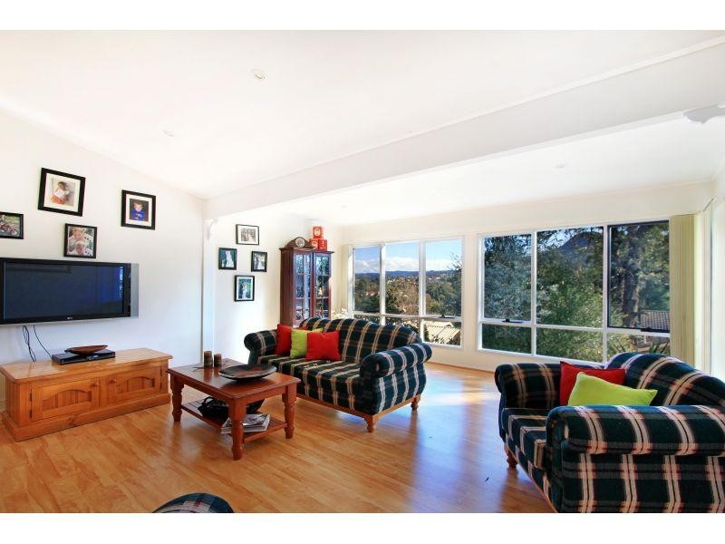 18 Evelyn Avenue, Figtree NSW 2525